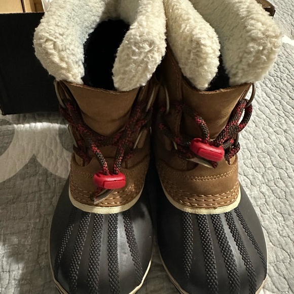 Sorel Children’s Yoot Pac - Size 13 EUC - Picture 3 of 5